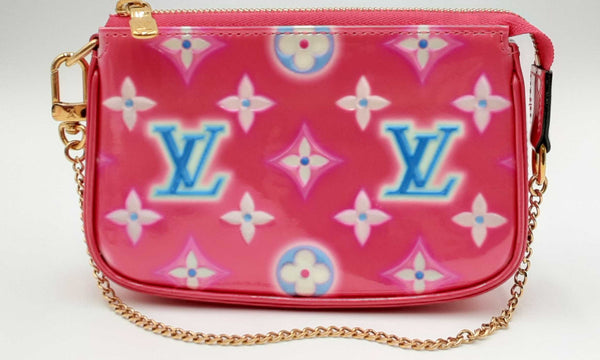 Louis Vuitton Monogram Vernis Valentine Neon Fuschia Mini Pochette Ebrrxdu