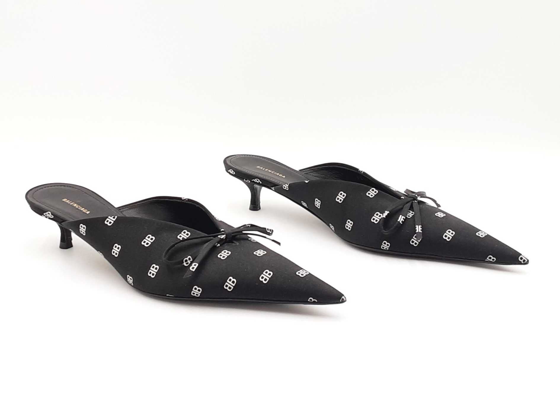 靴 Balenciaga knife mule satin Black 37 Balenciaga Knife Kitten-heel Mules In Logo-print Black Satin Size
