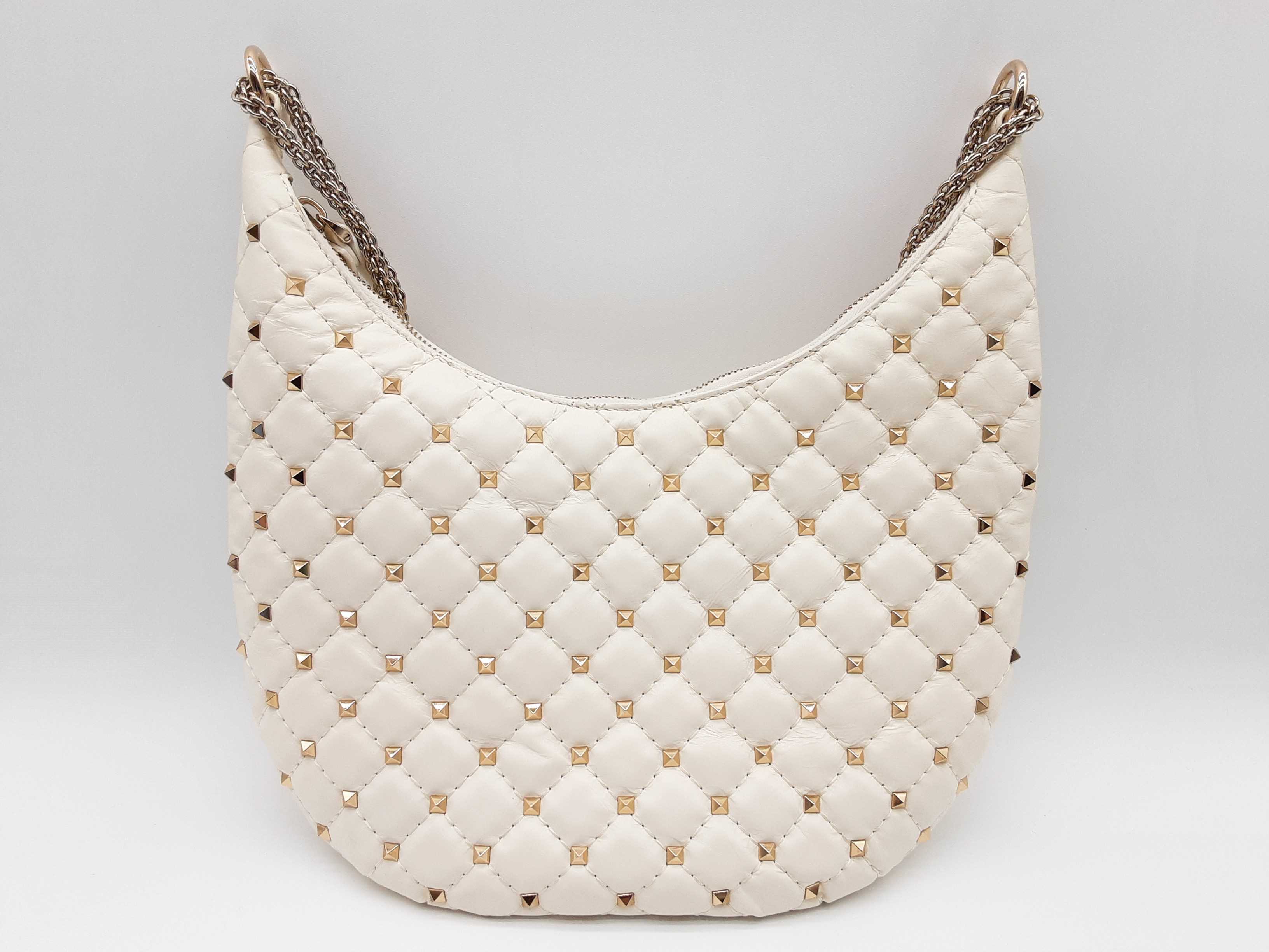 【関税&送料込】Valentino Garavani Ivory Leather Rockstud Ha Valentino Garavani Ivory Leather Rockstud Shoulder Bag