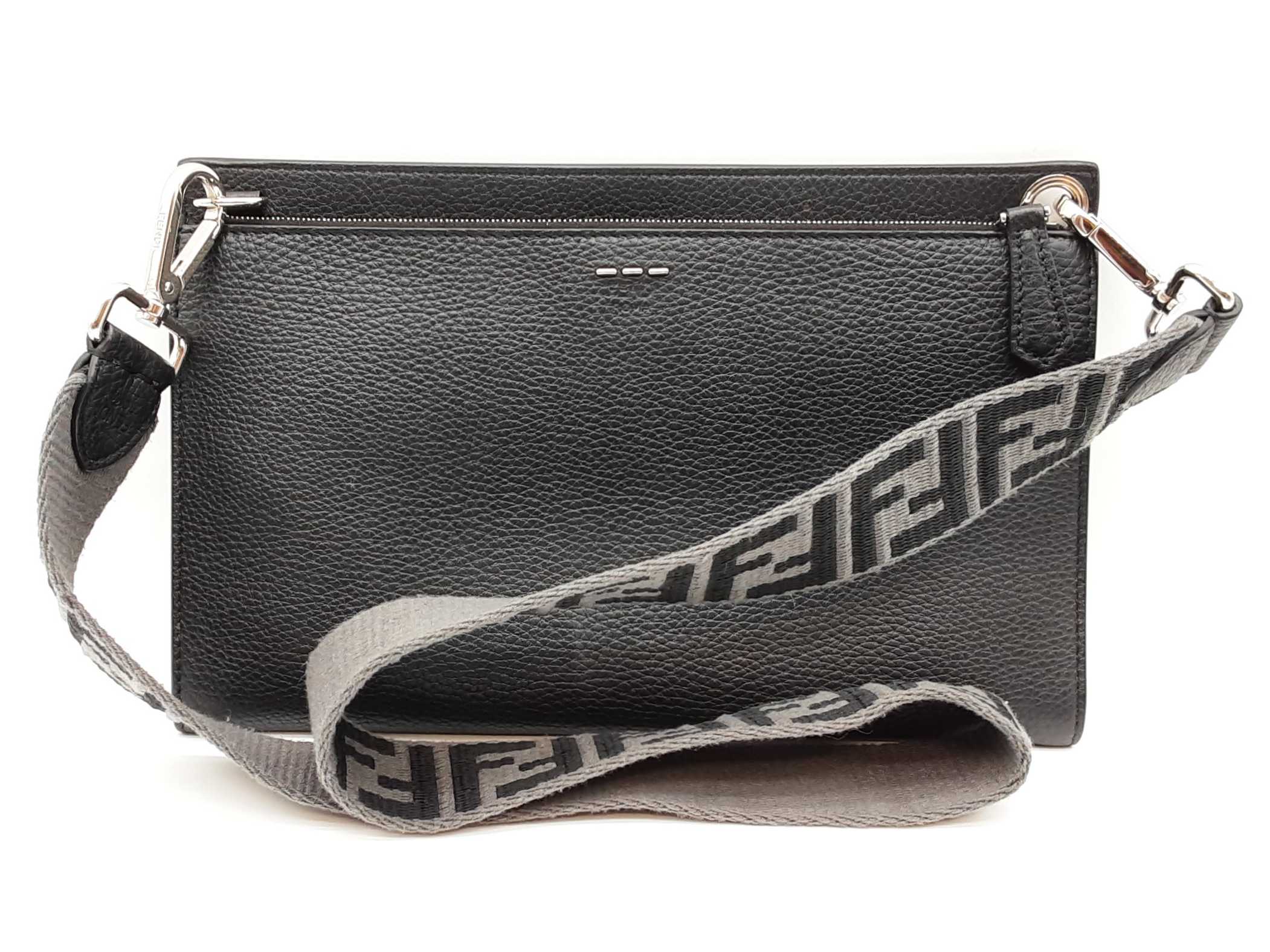 プティ Fendi Flat Pouch Black Leather Crossbody Bag Sd0326rrzde – Max Pawn