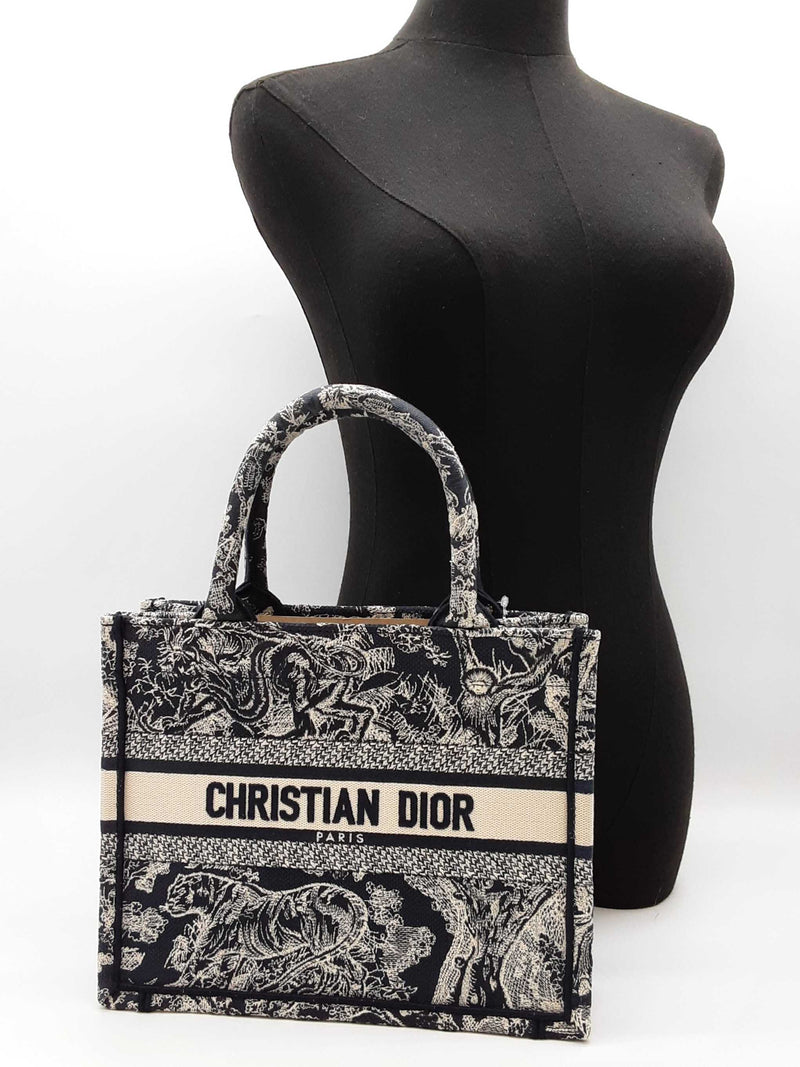 Christian Dior Toile De Jouy Blue Ecru Canvas Small Book Tote Do1025lxzxde