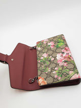 Gucci Dionysus Gg Blooms Supreme Monogram Canvas Wallet With Chain Eb0826pxzsa