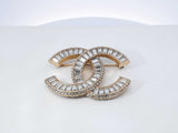 Chanel 2017 Gold-tone & Cubic Zirconia Cc Logo Brooch/pin Fw1025orzdu