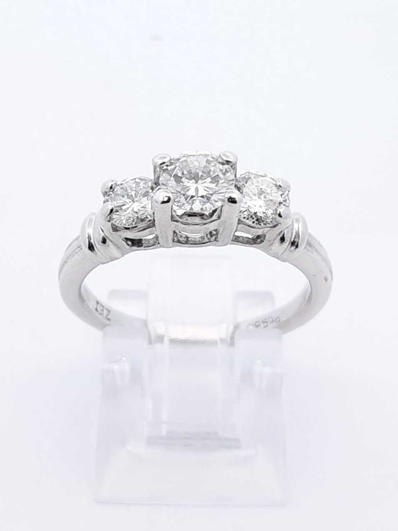 0.80 Cttw Diamond & Platinum Three Stone Ring 6.4 Grams Size 7 Fw0425pzxdu