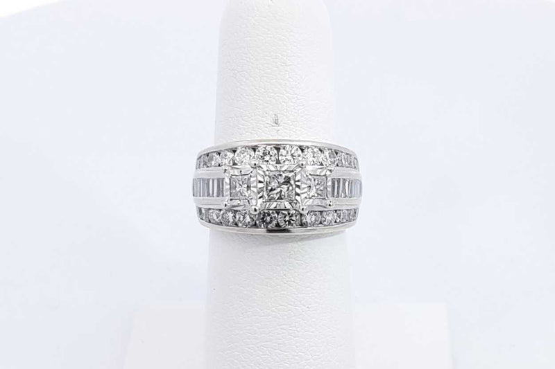 Approx. 1.6ctw Diamond Ring In 10k White Gold 6.8 Grams Size 5.25 Eb0125prxsa