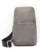 Louis Vuitton Avenue Sling Bag In Gray Taiga Leather Fw0326czxdu