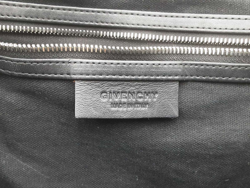 Givenchy Waxy Grained Calfskin Medium Nightingale Black Hand Bag Sd0125wzxsa