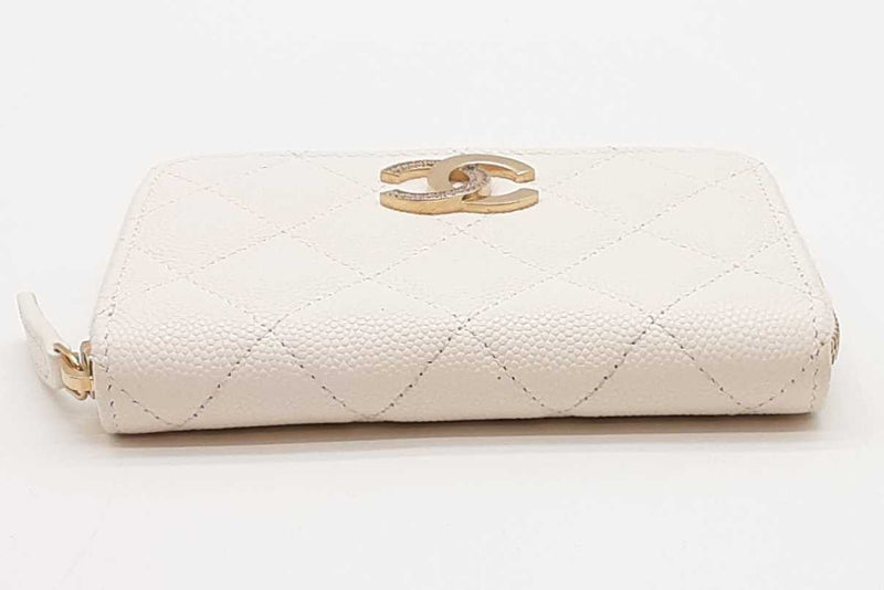 Chanel White Caviar Quilted Zip Aound Coin Wallet Eb1125rxzde