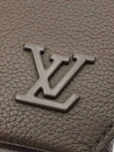 Louis Vuitton Aerogram Fastline Wearable Wallet In Sage Green Grained Leather Fw0726lxzxdu