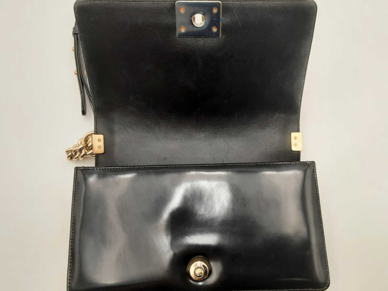 Chanel Medium Boy Bag Black Patent Leather Handbag Aa0425lzxzsa