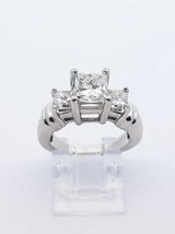 2.05 Cttw Diamond & Platinum Three-stone Ring 11.3 Grams Size 7 Fw0825lsxzdu