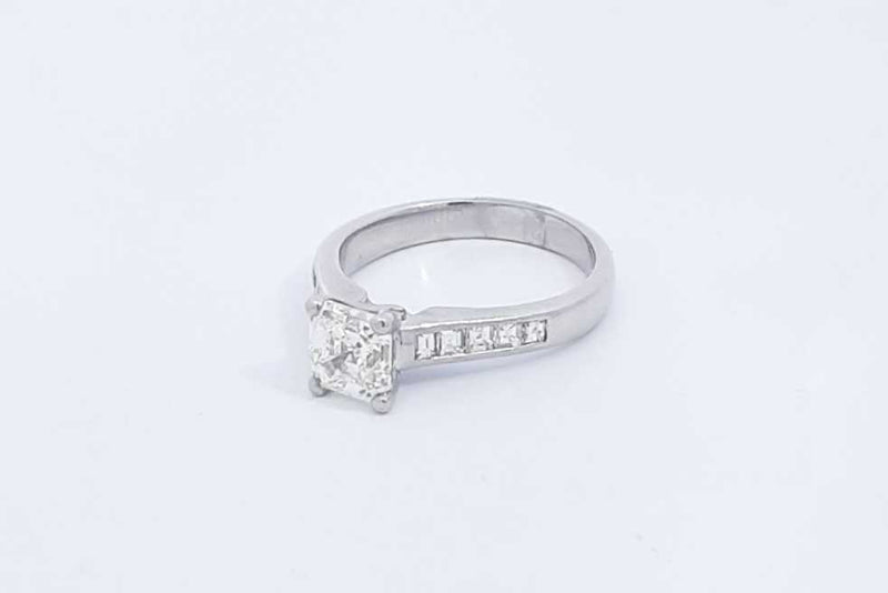 Approx. 1.97ctw Diamond Ring In Platinum 7.2 Grams Size 7.5 Eb1024opxzsa