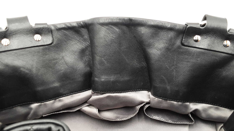 Chanel Mademoiselle Door Latch Tote In Diamond-quilted Black Leather Fw0925rxzdu