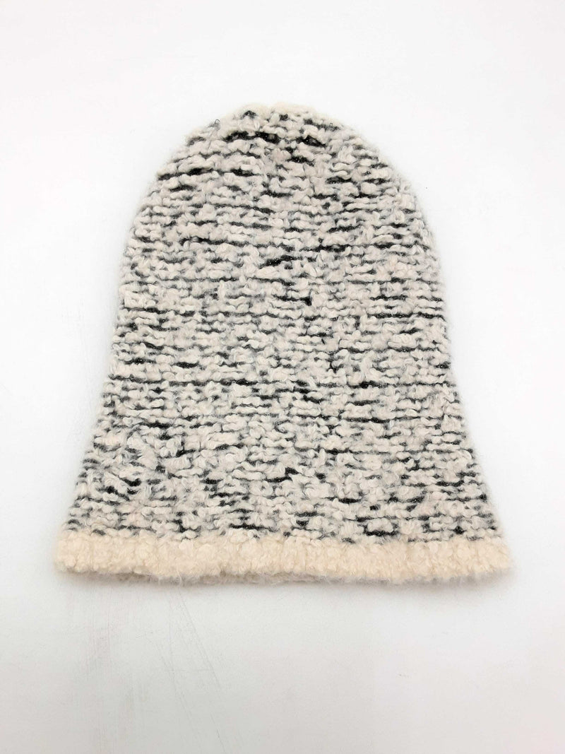 Chanel White & Black Cashmere Blend Cloche Beanie Hat Fw1124oxzsa