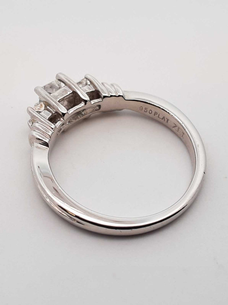 0.59 Cttw Diamond & 95% Platinum Three-stone Ring 5.7 Grams Size 7 Fw0525ocrdu