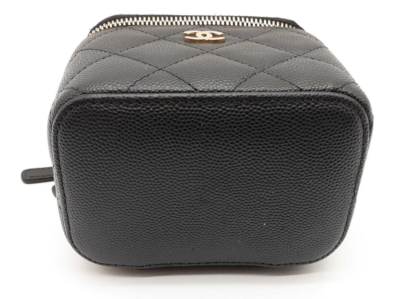 Chanel Mini Vanity Black Caviar Leather Chain Crossbody Case Do0825lrxzde