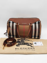 Burberry House Check Alchester Bowler Bag Eb0426orxsa