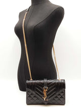 Yves Saint Laurent Envelope Shoulder Bag In Black Matelassé Leather Fw0425czxdu
