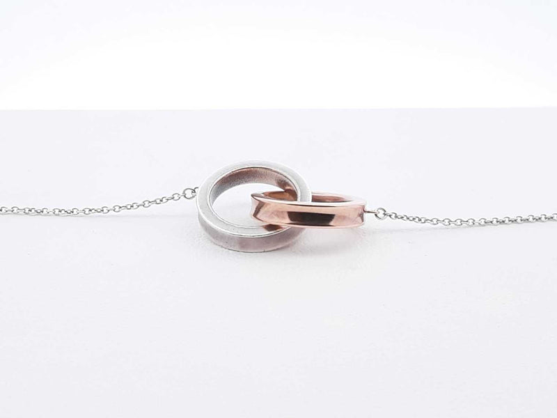 Tiffany & Co. Interlocking Circles Silver Necklace 5 Grams 16 Inch Fw0525wrzdu