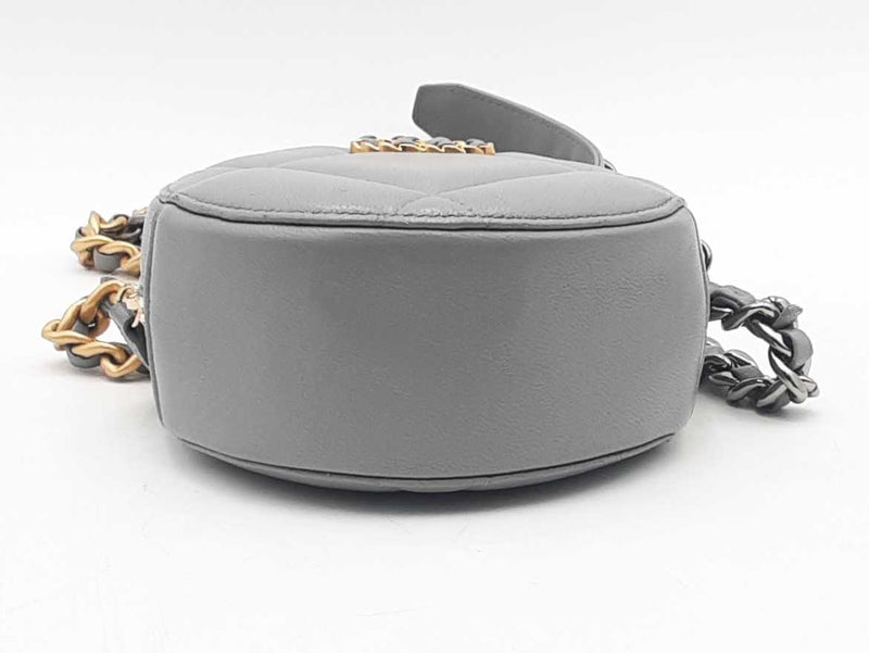 Chanel 19 Round Lambskin Crossbody Gray Aa0525ezxsa