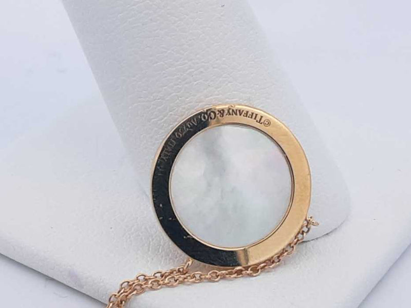 Tiffany & Co. T Diamond & Mother Of Pearl Circle Pendant In 18k Yg 4g Eb524exzsa