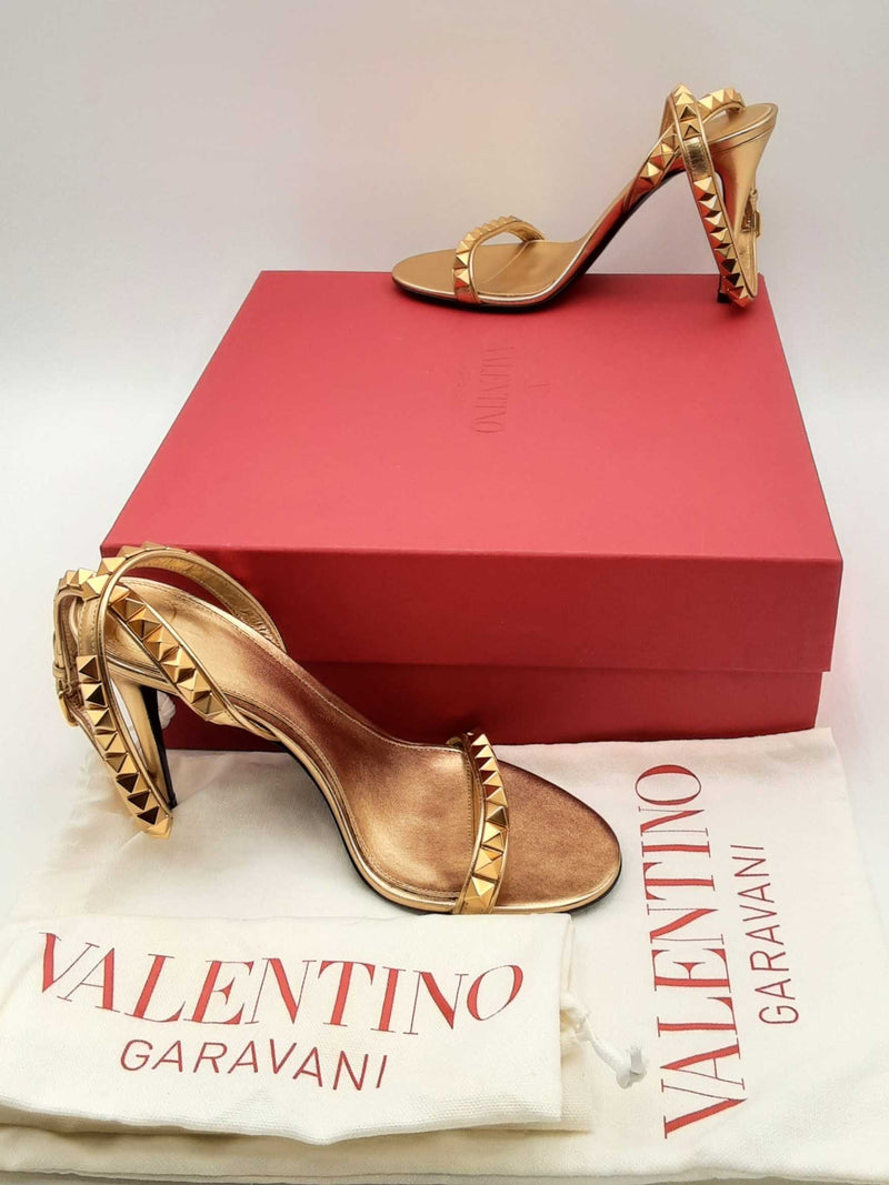 Valentino Garavani Rockstud Gold Metallic Ankle Wrap Heels Size 39 Eb0125lrxsa