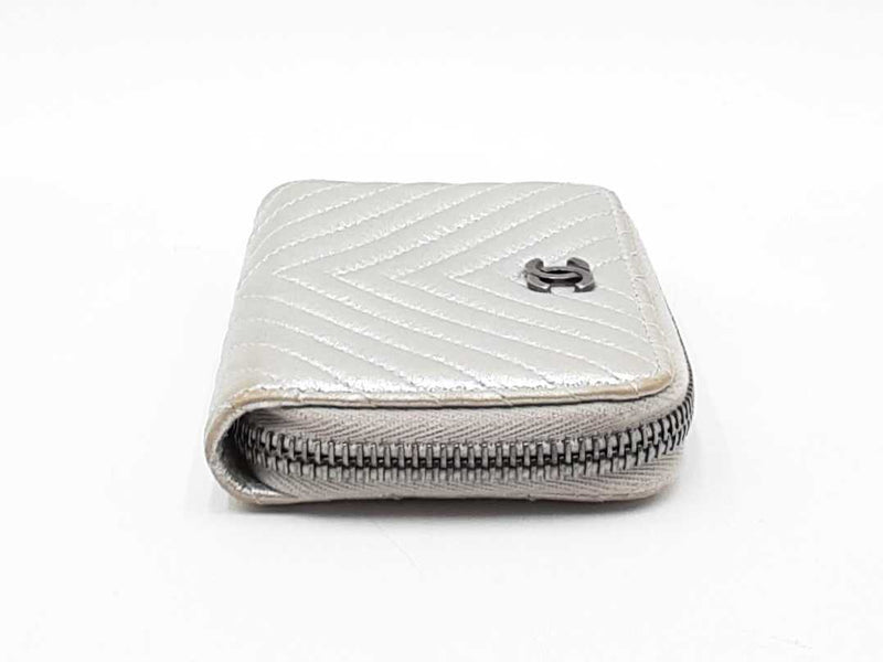 Chanel Metallic Lambskin Chevron Quilted Zip Coin Wallet Fw0225lcrdu