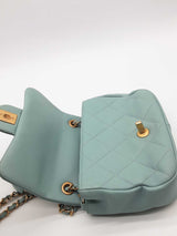 Chanel Quilted Leather Loop Top Handle Crossbody Flap Bag Eb0826owxzde