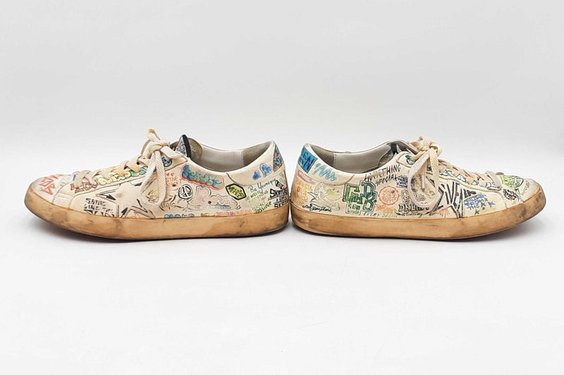 Golden Goose Superstar In Graffiti-printed White Leather Size It 42 Fw0925lrzdu
