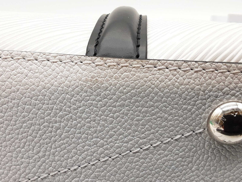 Louis Vuitton Soufflot White Epi Leather Crossbody Bag Do0325lwxzde