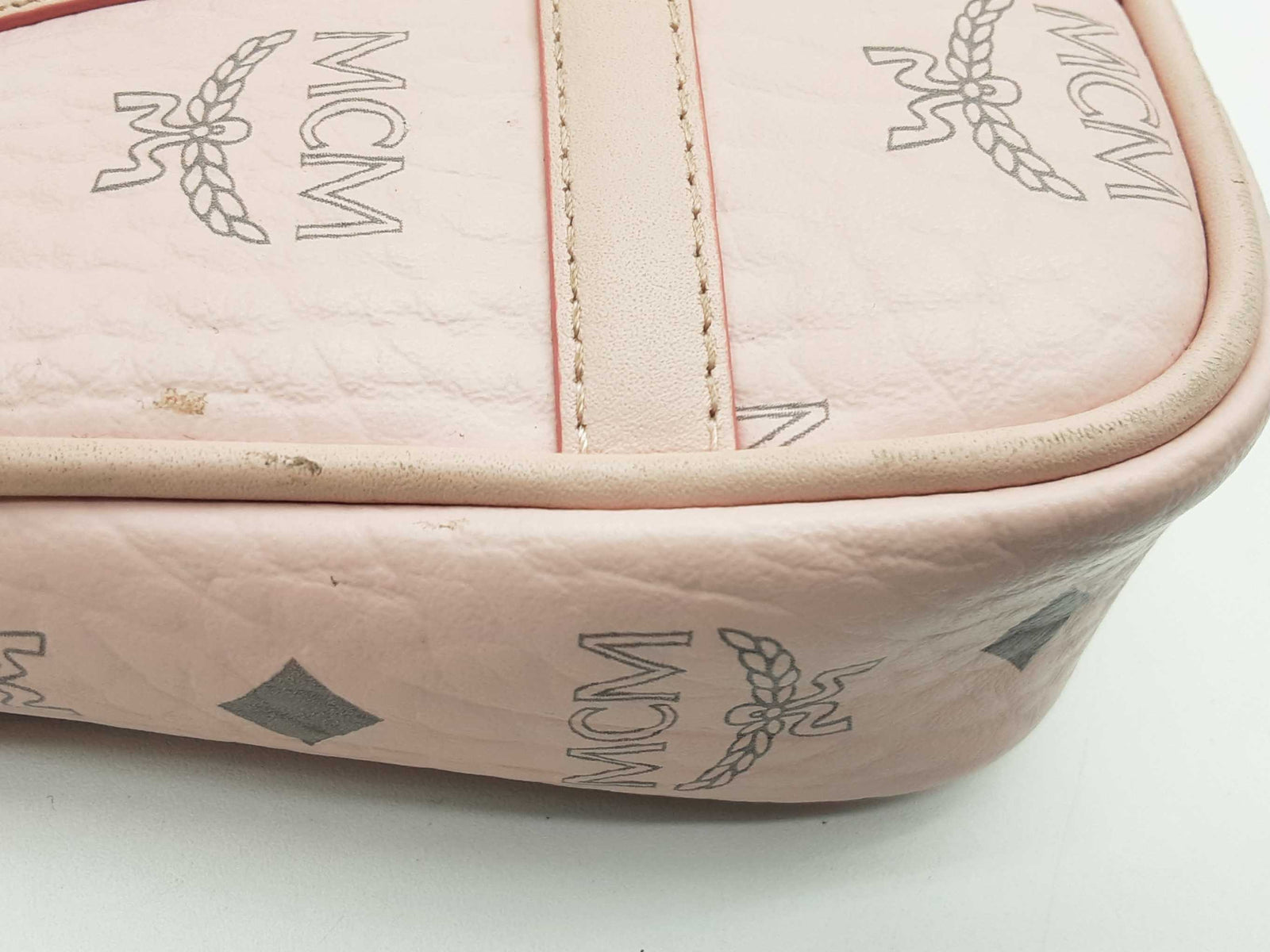 Mcm Delmy Visetos Powder Pink Shoulder Bag Sd1025ozxde – Max Pawn