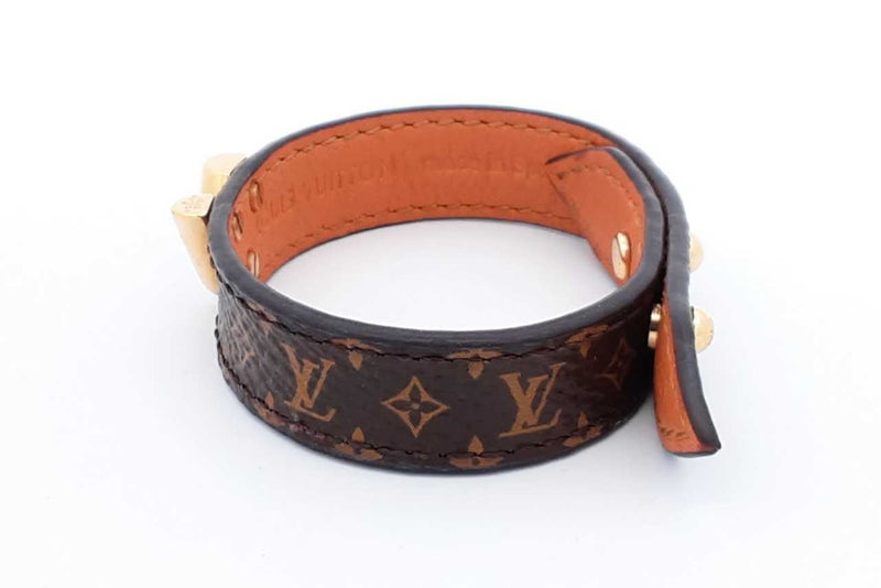 Louis Vuitton Monogram Essential V Bracelet Size 15 Eb1224lxzdu