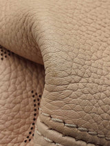 Louis Vuitton Mahina Haumea Leather Handbag In Magnolia Pink Fw0225lorzdu
