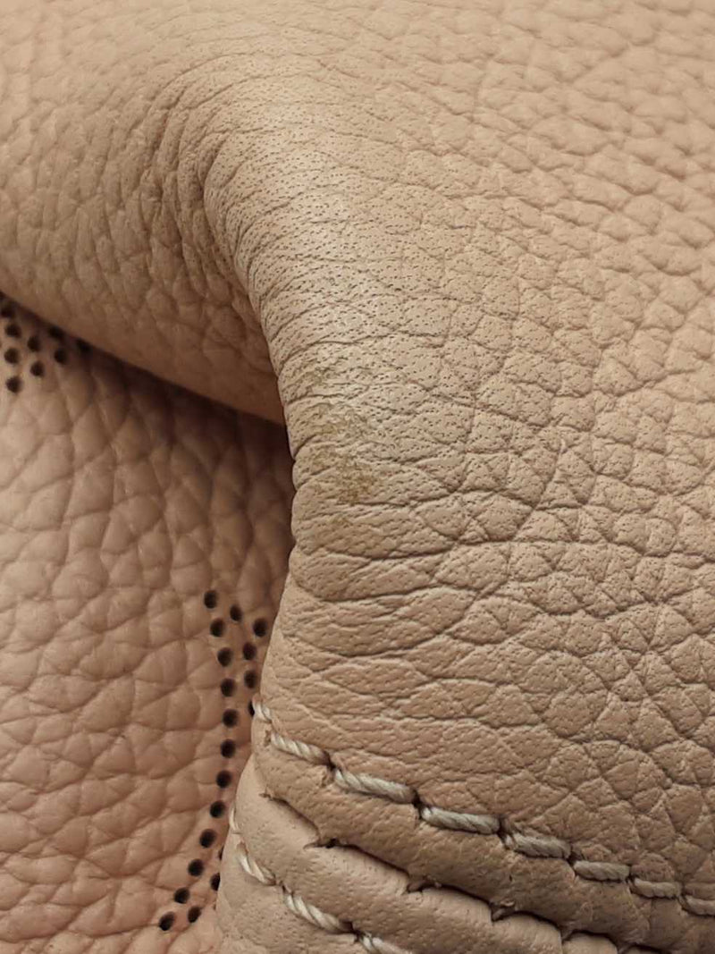 Louis Vuitton Mahina Haumea Leather Handbag In Magnolia Pink Fw0225lorzdu