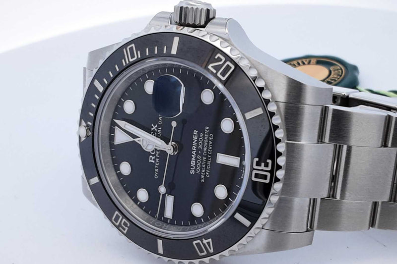 Rolex Submariner Oyster Perpetual Date 41mm Stainless Steel Watch Eb2124lwxxzde