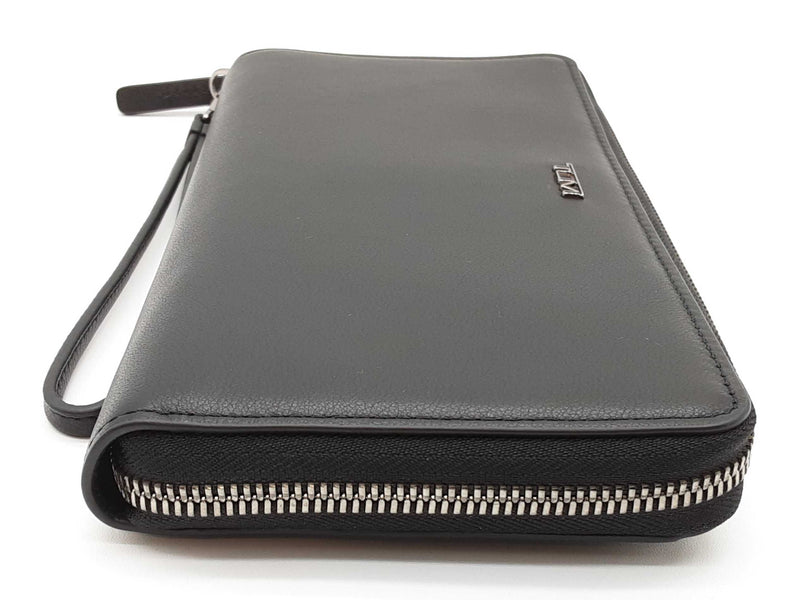 Tumi Belden Black Leather Travel Wristlet Wallet Do0825rxde