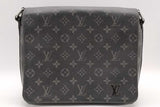 Louis Vuitton Monogram Eclipse District Messenger Bag Eb1026wrxsa