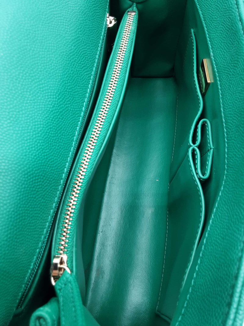 Chanel Coco Flap Green Caviar Quilted Top Handle Bag Do0125ixzxde