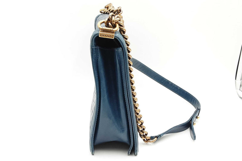 Chanel Large Blue Leather Boy Bag Crossbody (WWXZ) 144010020124 DO/SA