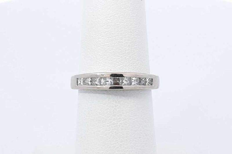 0.18ctw Diamond Ring In 14k White Gold 3.5 Grams Size 5.5 Eb0625loxdu