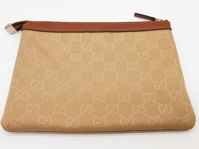 Gucci 282071 Tan Gg Nylon Pouch Do0525rxde