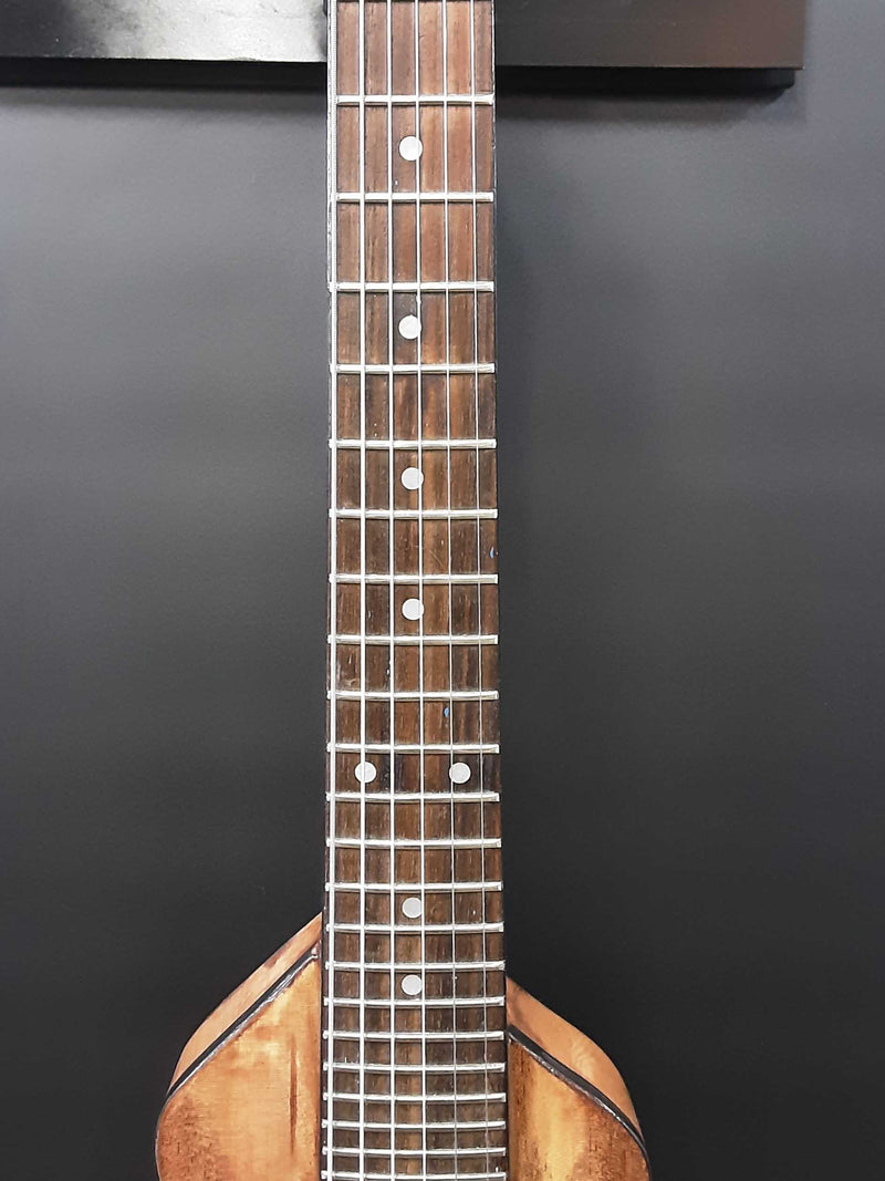 Hondo Chiquita Travel Electric Guitar Eb0624lrxsa