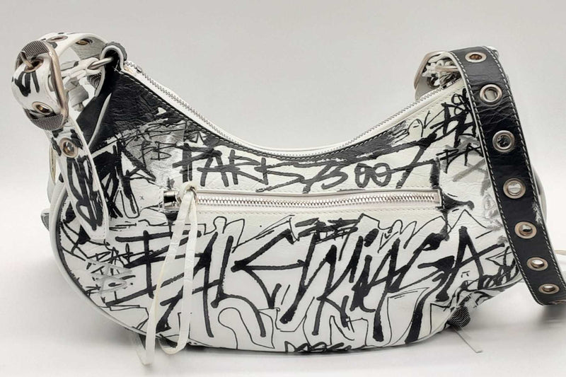 Balenciaga Le Cagole Black & White Graffiti Shoulder Bag Eb0524pxzde