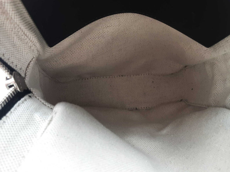 Gucci Embossed Canvas Sling Bag Aa0525izxsa