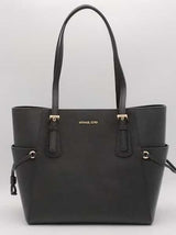 Michael Kors Voyager Large Saffiano Black Handbag Aa1026izsa