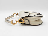Christian Dior Small Saddle Bag In Craie Grained Calfskin Fw0726rxzdu
