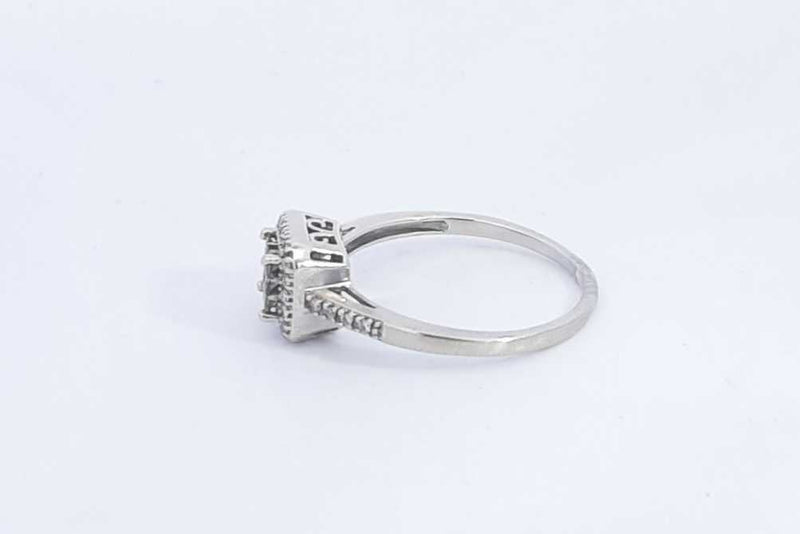 Approx. 0.55ctw Diamond Ring In 10k White Gold 2.8 Grams Size 9 Eb0724llrsa