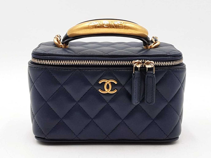 Chanel Small Top Handle Vanity In Navy Blue Matelassé Lambskin Fw1025orxzdu