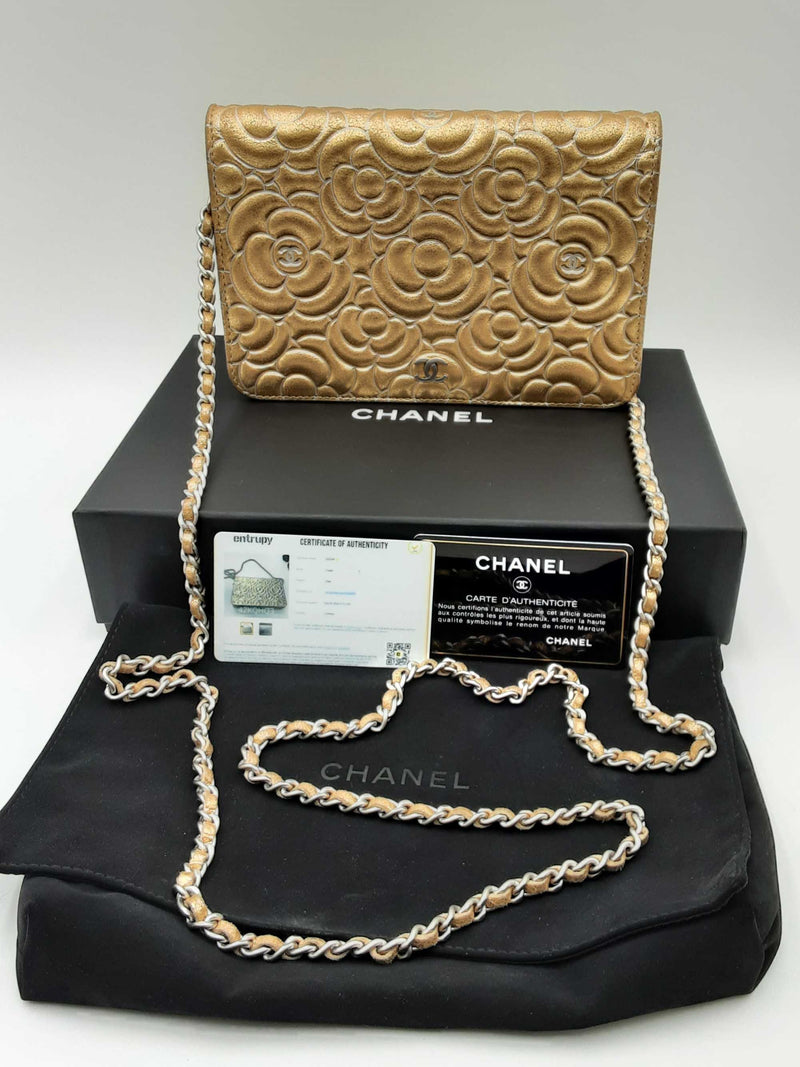 Chanel Gold Metallic Camellia Wallet On Chain Eb1124orxdu