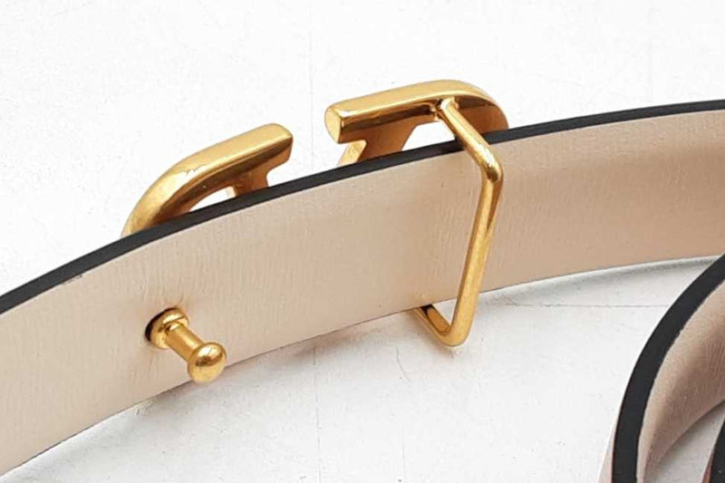 Valentino Reversible Belt With Gold Tone Buckle Size 75/30 (F) Eb1125exdu
